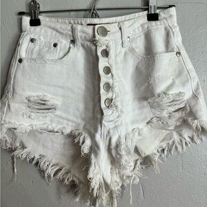 White jean shorts signature8